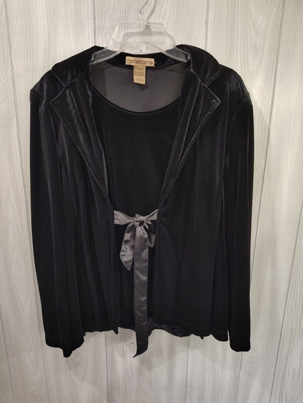 Notations Women Velour Velvet Black Stretch Cardigan Tie Front and Cami Size L